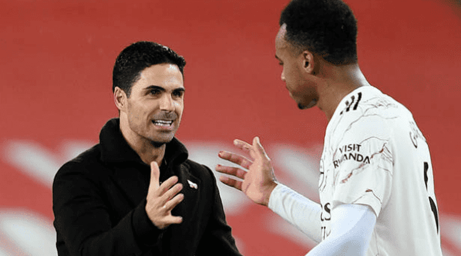 Técnico do Arsenal faz forte declaração sobre possível futuro de volante uruguaio