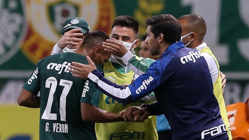 Gabriel Veron enaltece Abel Ferreira e comemora classificação do Palmeiras