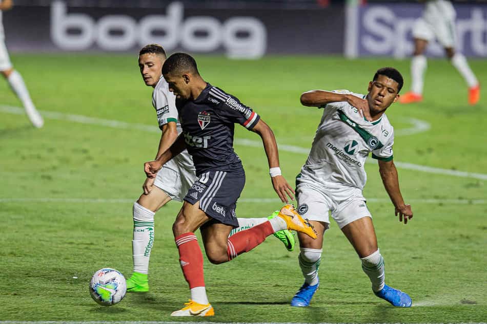 Goiás x São Paulo: veja as prováveis escalações, desfalques e onde assistir