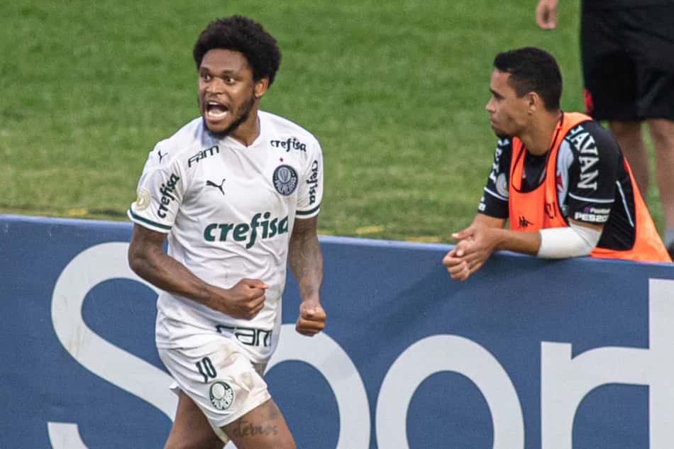 Luiz Adriano tem o melhor aproveitamento entre os principais artilheiros do Brasileirão