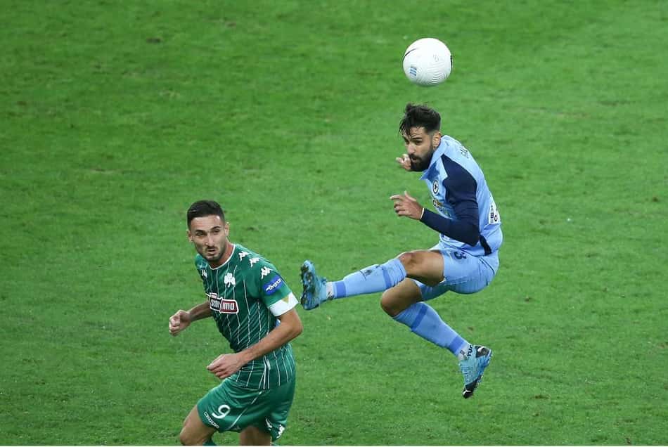 Lucas Galvão se destaca pelo Atromitos e vê temporada como positiva na Grécia