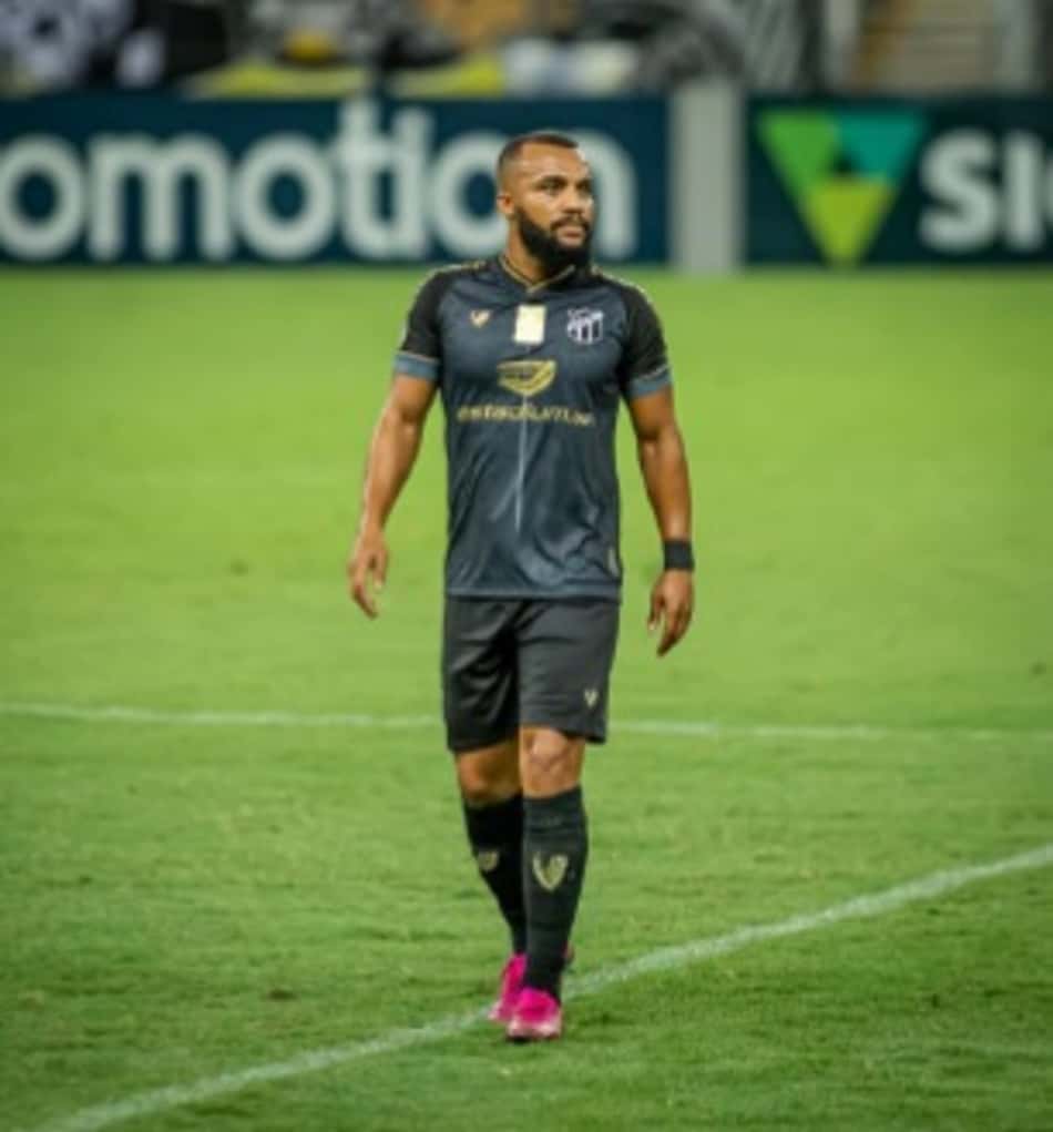 Samuel Xavier consegue marca expressiva no Ceará