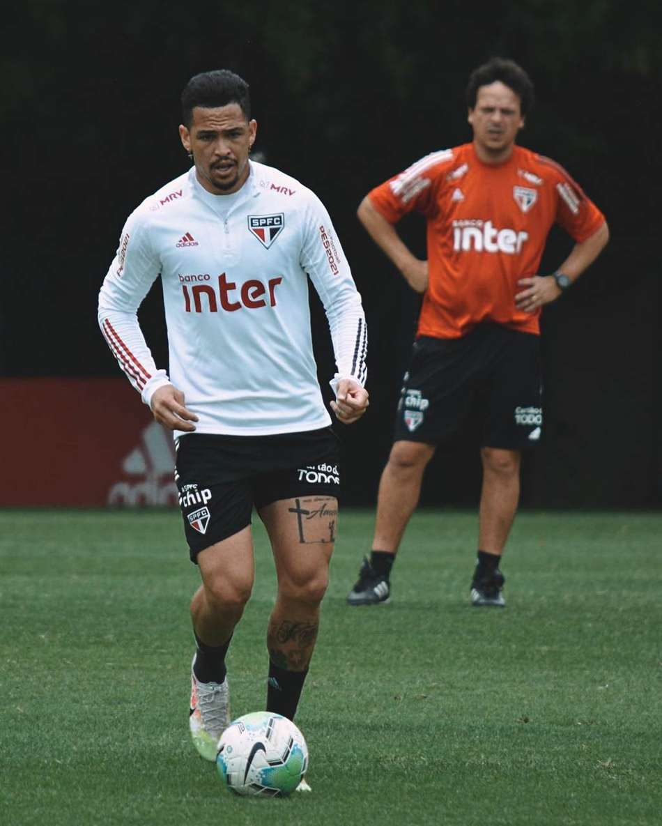 São Paulo conclui preparação para enfrentar o Flamengo; veja escalação
