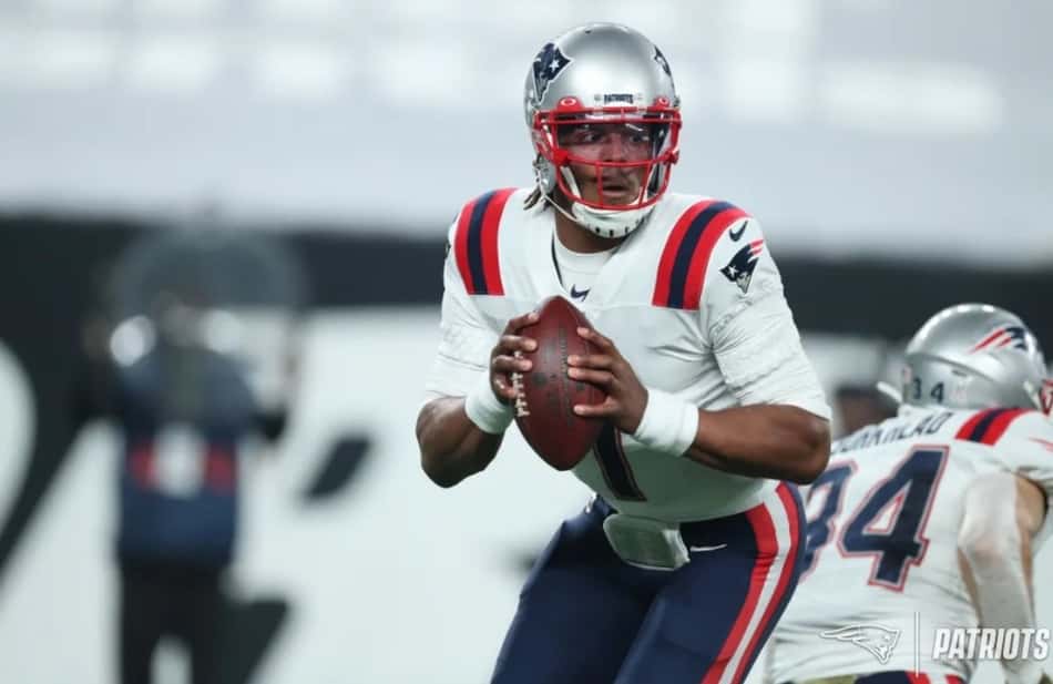 Cam Newton se alivia com triunfo suado dos Patriots: 'não foi bonita, mas é uma vitória'