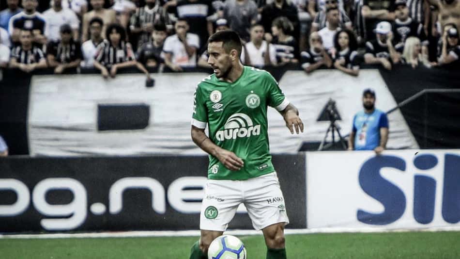 Cruzeiro fecha com o lateral Alan Ruschel até o fim de 2022
