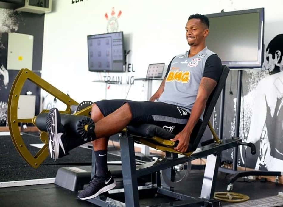 Jô - Treino Corinthians