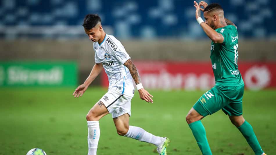 Redes sociais do Cuiabá reclamam da arbitragem contra o Grêmio