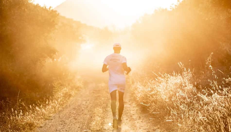 O ultramaratonista João Andrade, CEO da One Hundred®, será o primeiro corredor da FKT RIO One Hundred Caminho do Imperador. (Divulgação)