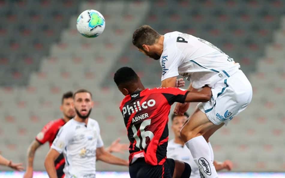 Athletico-PR x Santos: confira as prováveis escalações e onde assistir ao duelo pelo Brasileirão