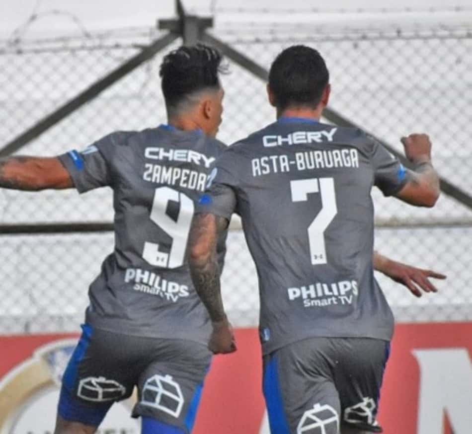 Católica segura River Plate-URU e abre vantagem na Sul-Americana