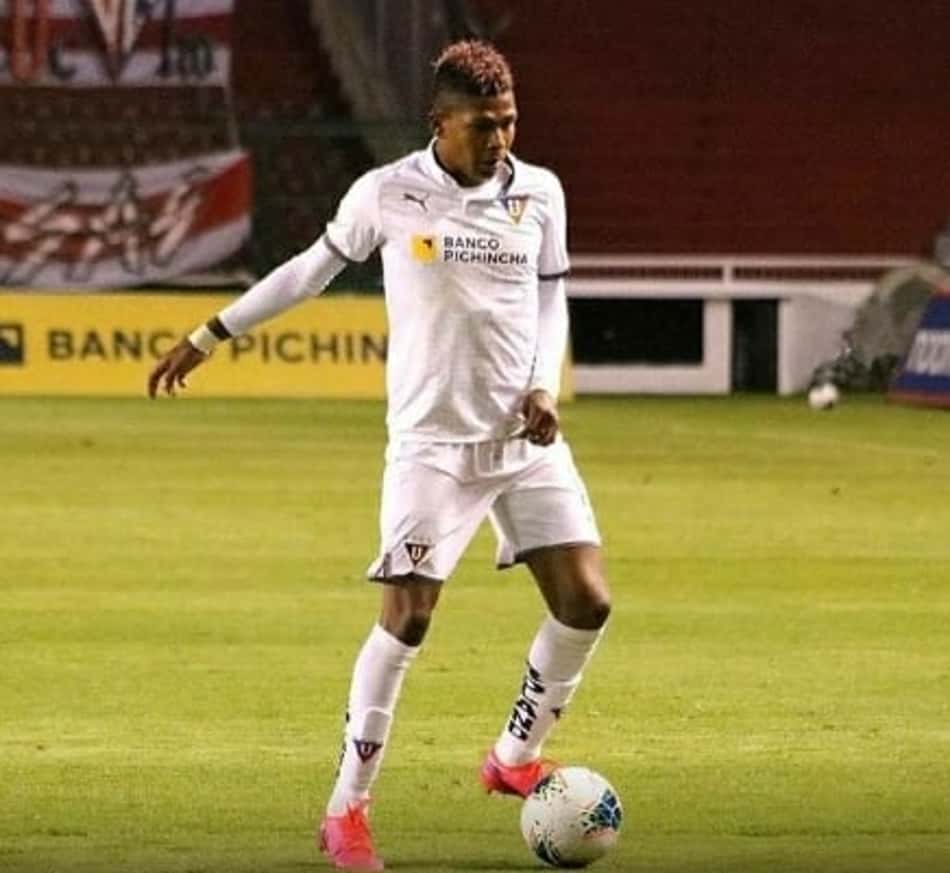Artilheiro da LDU na Liberta elogia o Fla: 'Um dos melhores da América'