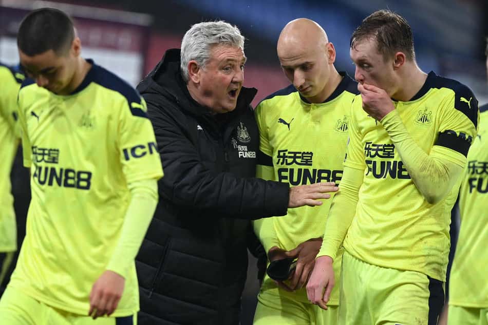 Newcastle tem surto de Covid-19 e jogo com Aston Villa é adiado