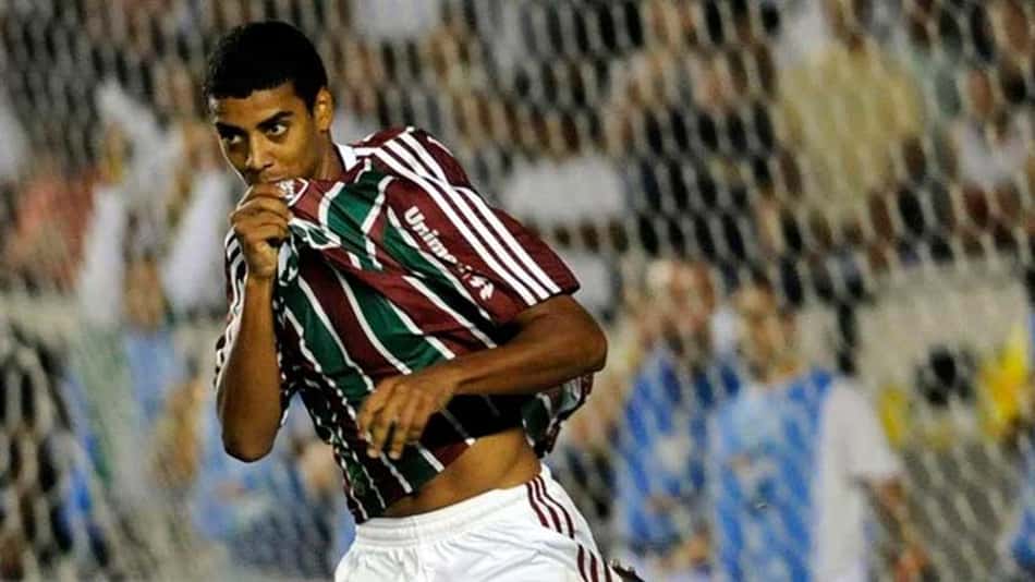 Fluminense encaminha o retorno de Alan, campeão brasileiro em 2010