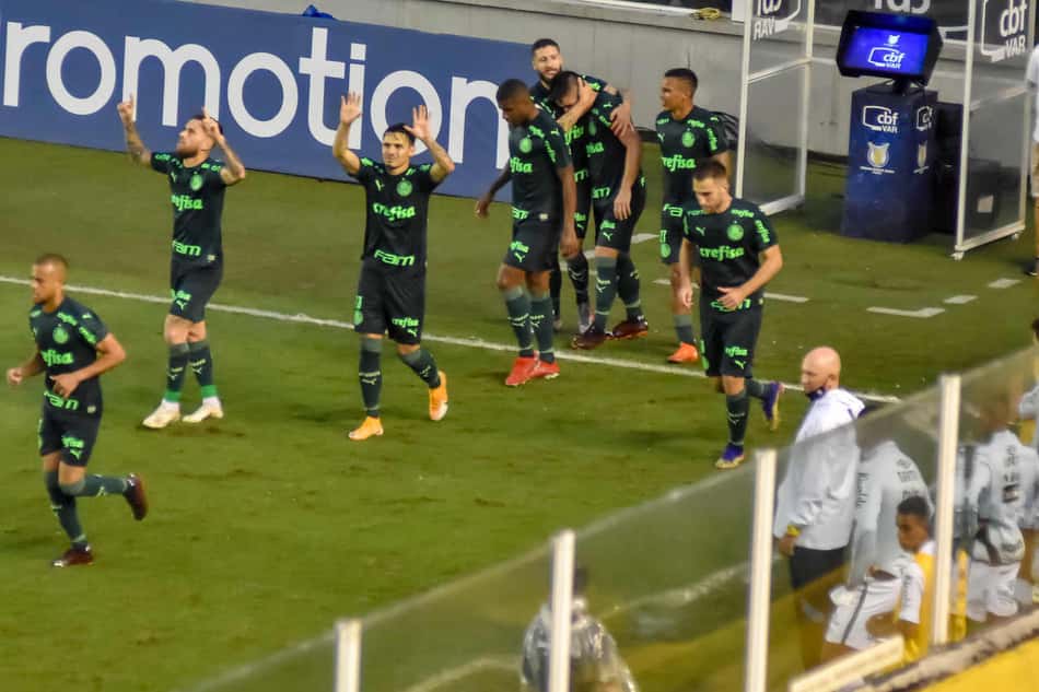 ATUAÇÕES: Cheio de desfalques, Verdão faz clássico de altos e baixos