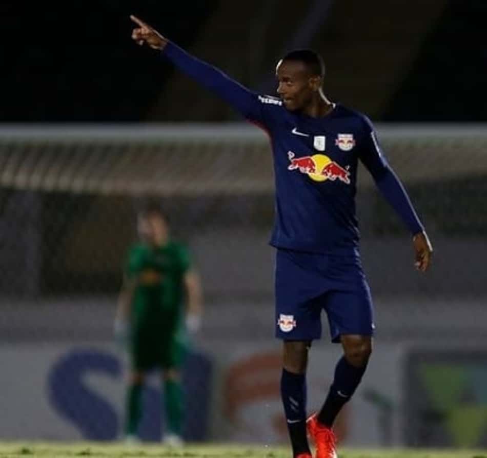 Helinho acredita em vaga na Sul-Americana: "Até o último minuto"