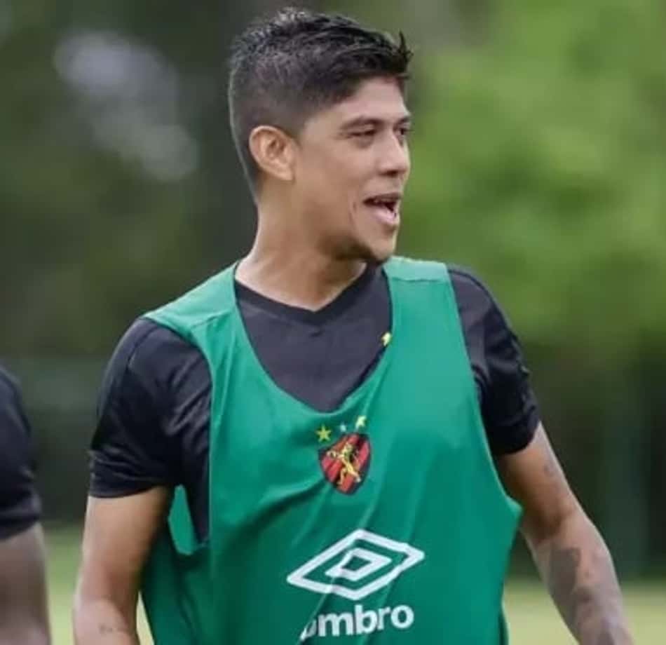 Betinho sobre duelo contra o Coritiba: 'Precisamos somar pontos'