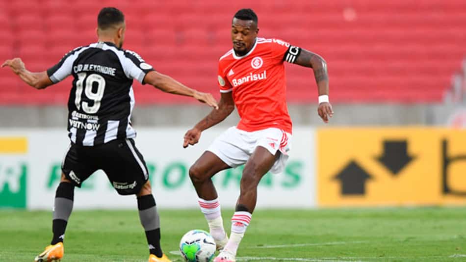 Abel Braga fala sobre 'alívio' após vitória do Inter