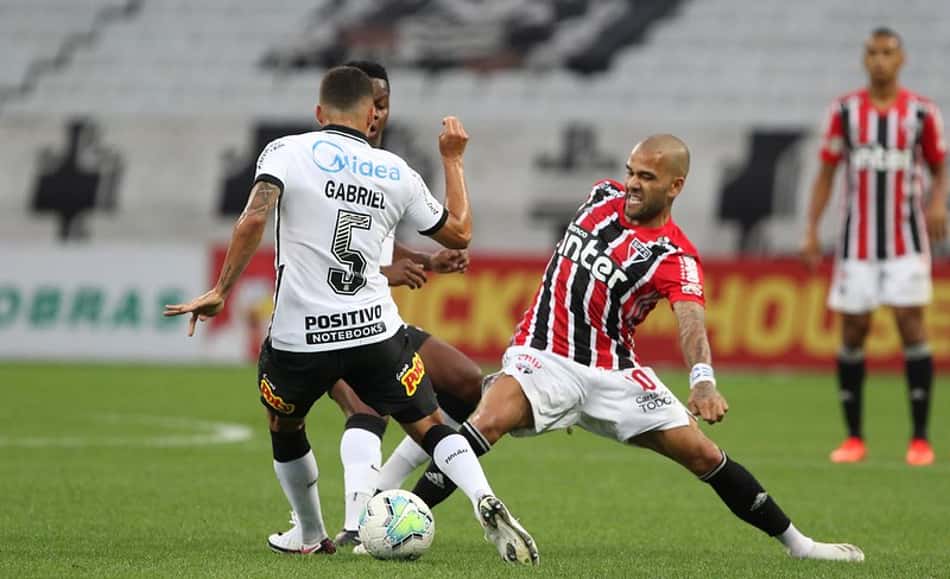 São Paulo peca nos erros individuais e de criação em derrota no Majestoso