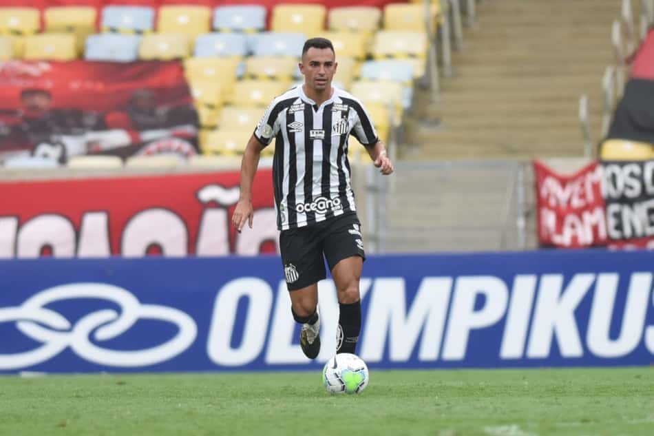 Guilherme Nunes quer convencer Odair Hellmann que pode ser útil no Santos