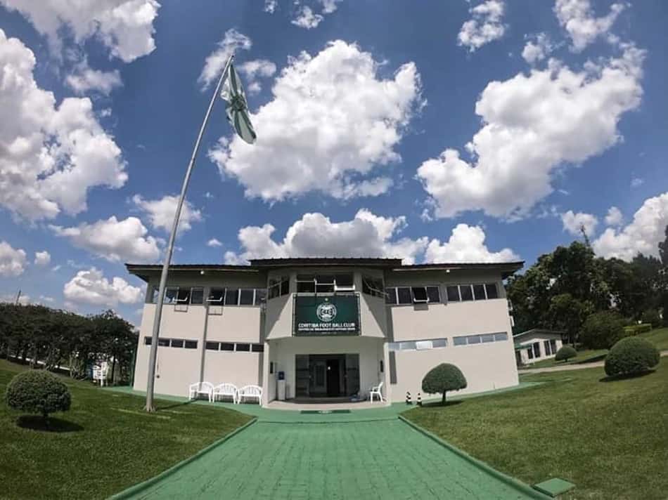 Em ano de queda para a Série B, Coritiba fechou com déficit de R$ 22 milhões