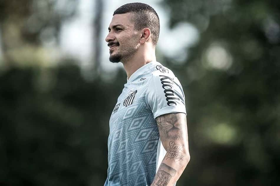Fernando Diniz evita comparação entre Alison e Camacho