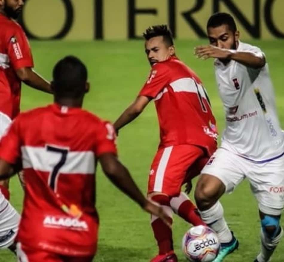Paraná surpreende, vence o CRB e deixa o Z4