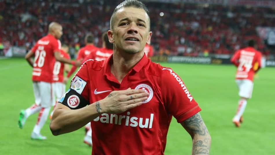 Time argentino sonha com a chance de contratar D'Alessandro