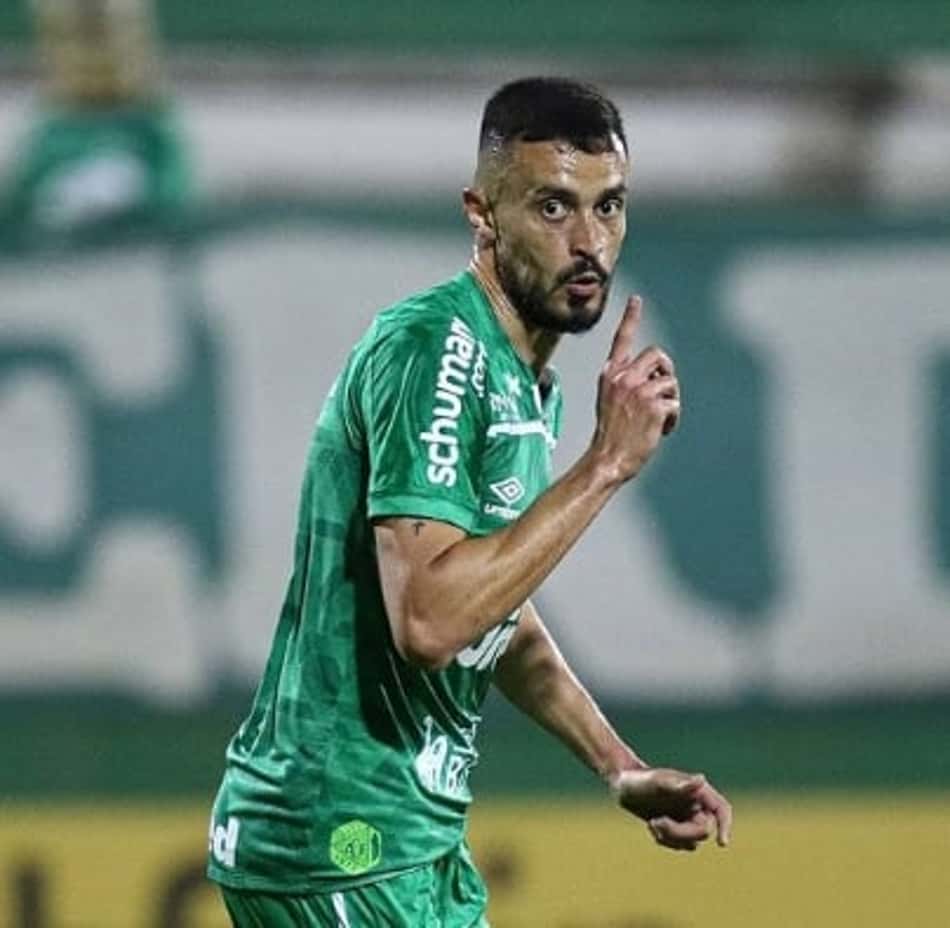 Confira a situação dos clubes de Santa Catarina na Série B
