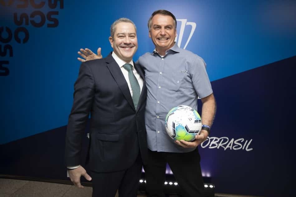 Bolsonaro nega participação em possível troca de Tite na Seleção: 'Não tenho nada a ver com isso'