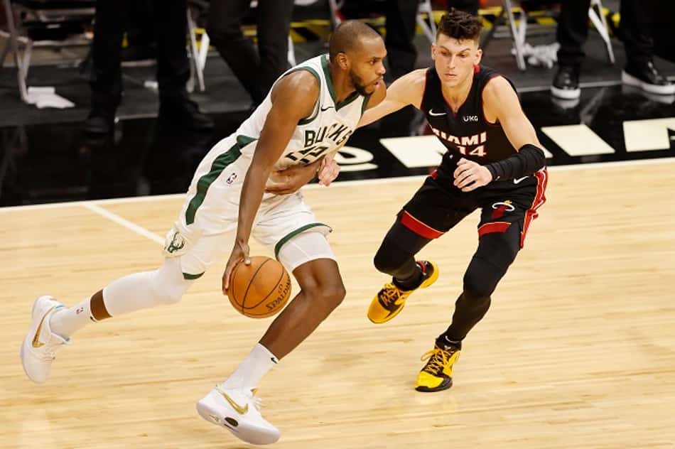 Bucks bate recorde em massacre sobre Heat