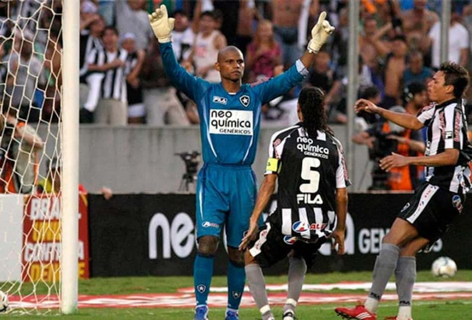 Jefferson, ídolo do Botafogo, manda recado sobre início da Série B: 'Vamos para cima, Fogão'