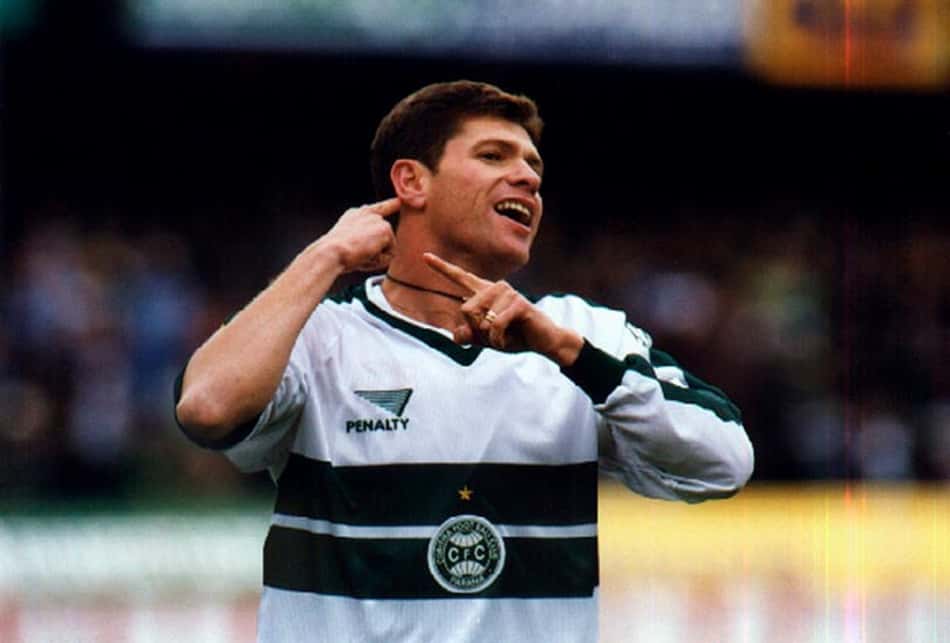 Ídolo do Coritiba nos anos 90, Cleber Arado morre aos 48 anos