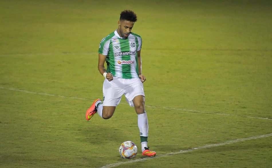 Wellington recebe sondagens de clubes do exterior e da Série A do Brasileirão