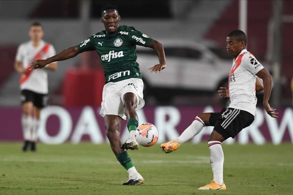 Patrick de Paula leva o terceiro amarelo e está suspenso para volta da Libertadores