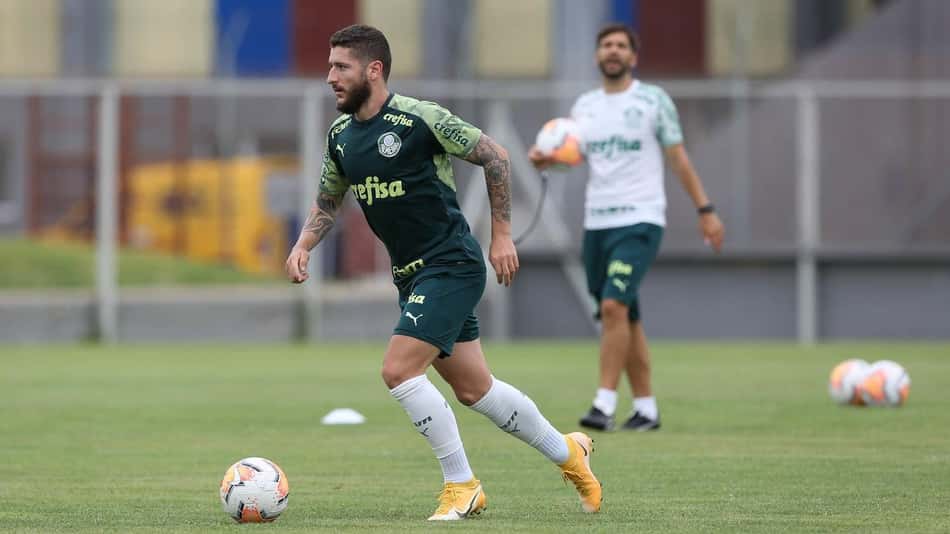Palmeiras treina na Argentina antes de embarcar de volta para o Brasil