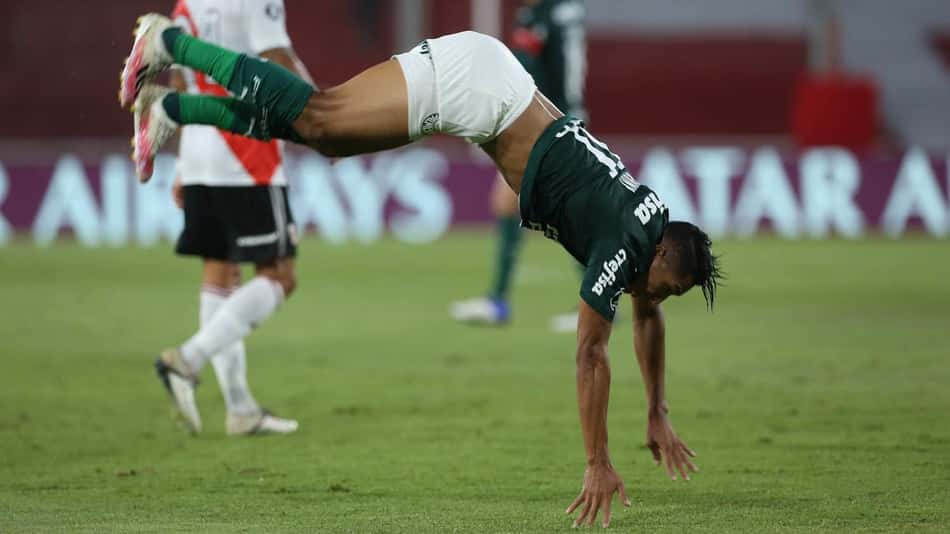 Em abril, Rony terá a oportunidade de conquistar dois títulos inéditos na carreira