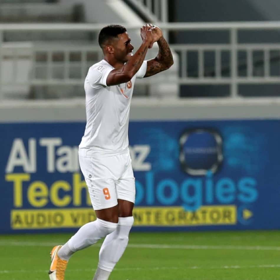 Com gol e assistência de Kayke, Umm-Salal vence mais uma no Qatar
