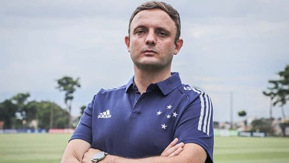 Saída de André Mazzuco para o Santos abre busca por um diretor de futebol no Cruzeiro