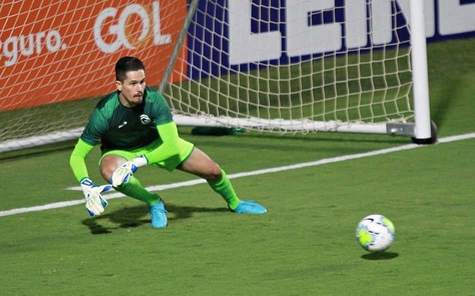 Após segunda vitória seguida, Tadeu crê em permanência do Goiás na elite