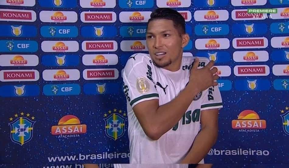 Rony afirma que não foi pênalti e 'inocenta' árbitro: 'Ele seria o prejudicado'