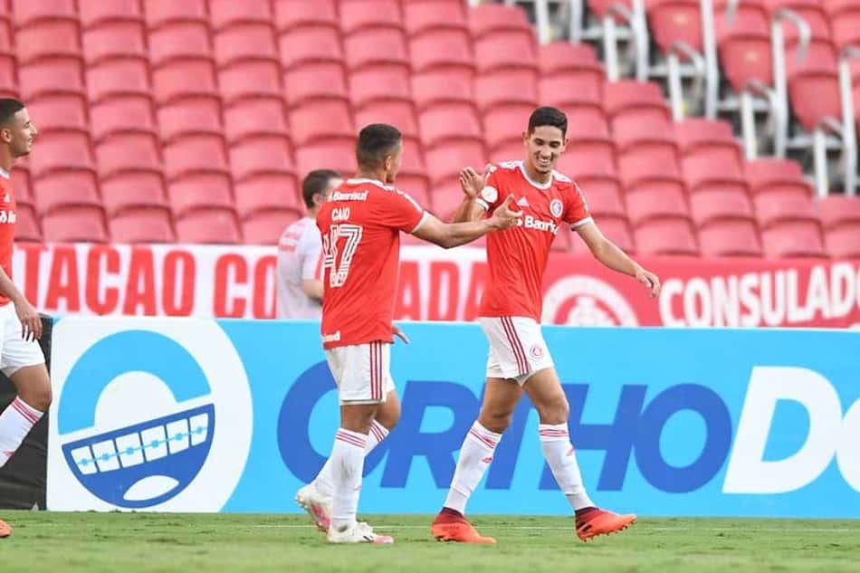 Superior no duelo, Inter vence Goiás e fica a três pontos do líder São Paulo