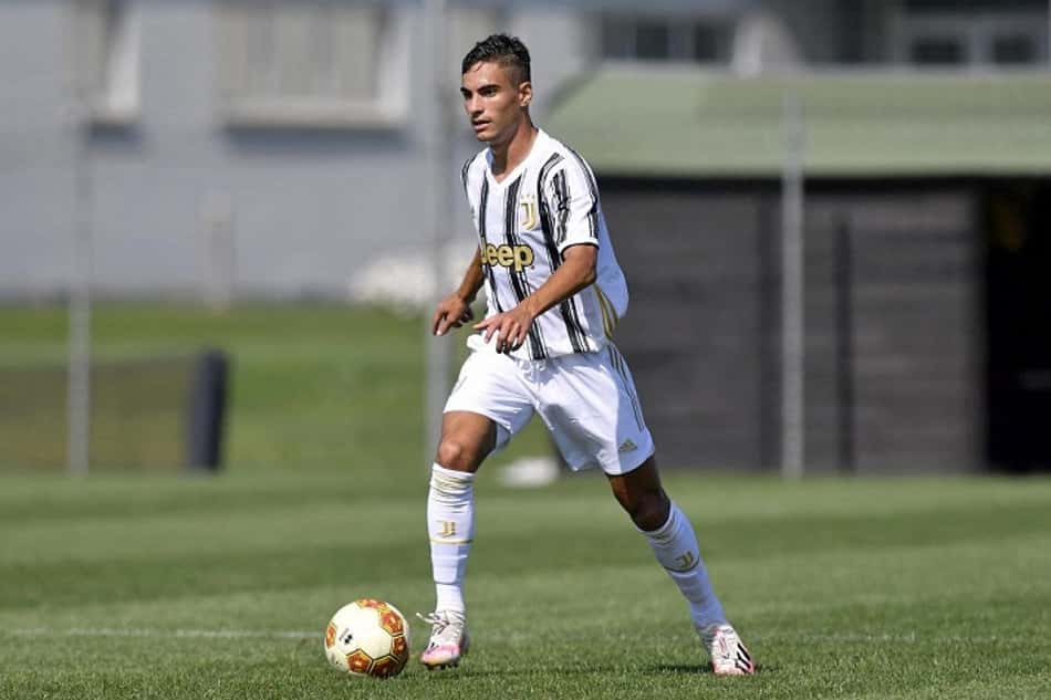 Titular em vitória na estreia de 2021, Lucas Rosa projeta sequência na Juventus sub-23