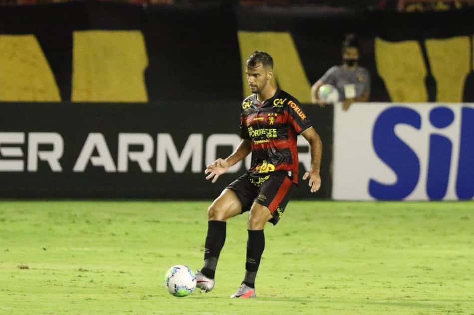 Em reta final do Brasileirão, Rafael Thyere ressalta grandeza do Sport