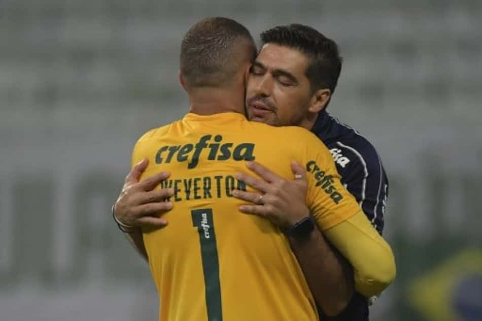 Weverton bate recorde e entra no top 3 dos goleiros com mais defesas na Libertadores