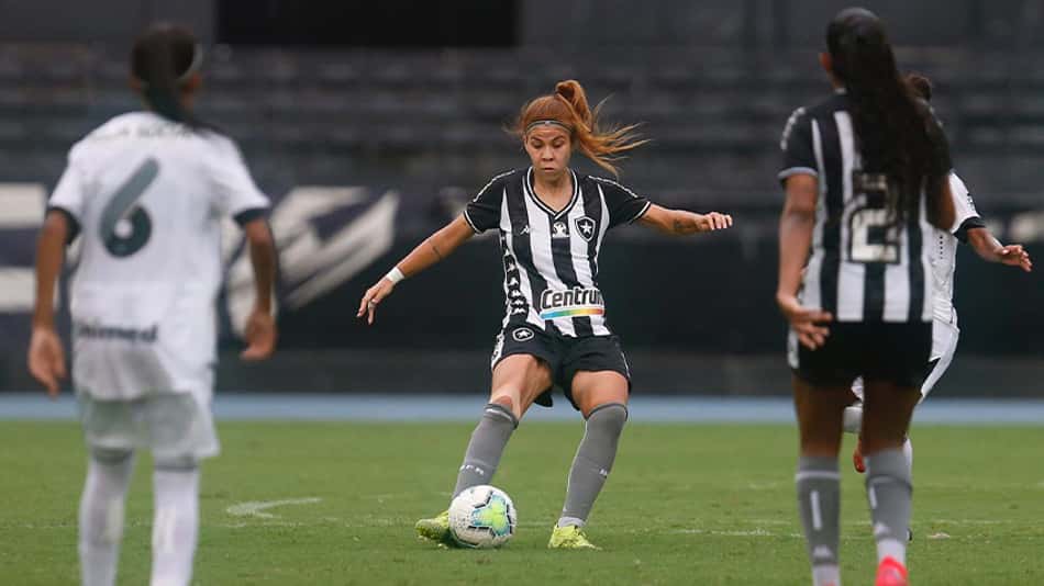 Amanda alerta para que Botafogo corrija erros e se imponha diante do Bahia na semi do Brasileiro A2