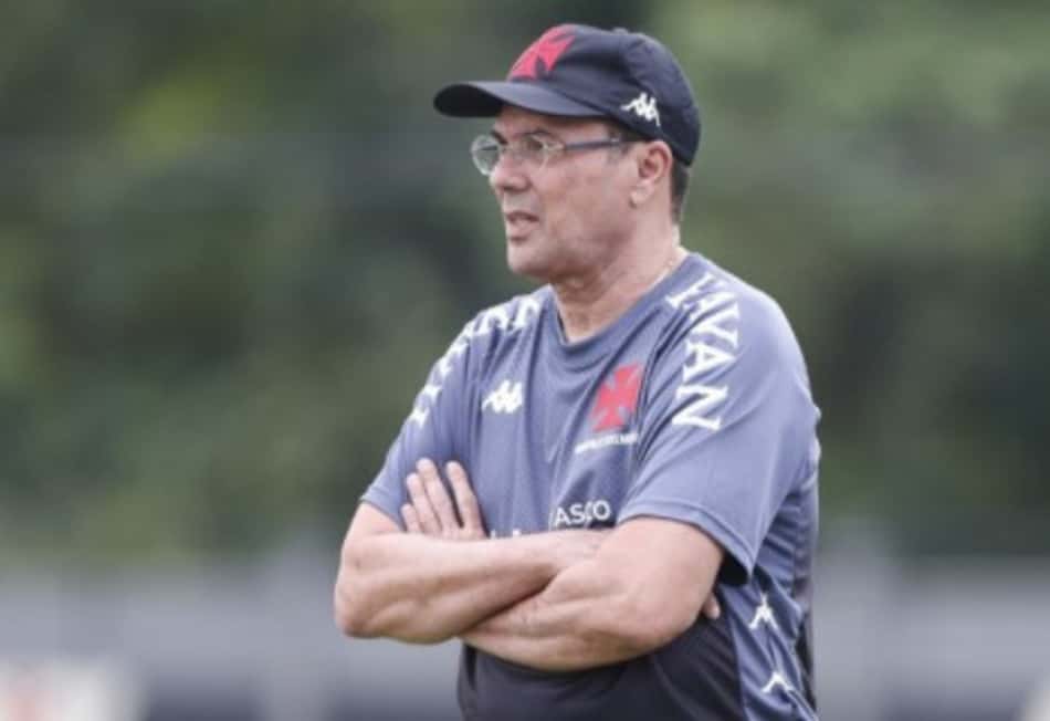 Luxemburgo admite rebaixamento do Vasco, lembra jogo 'sub judice' e se diz 'à disposição para a reconstrução'