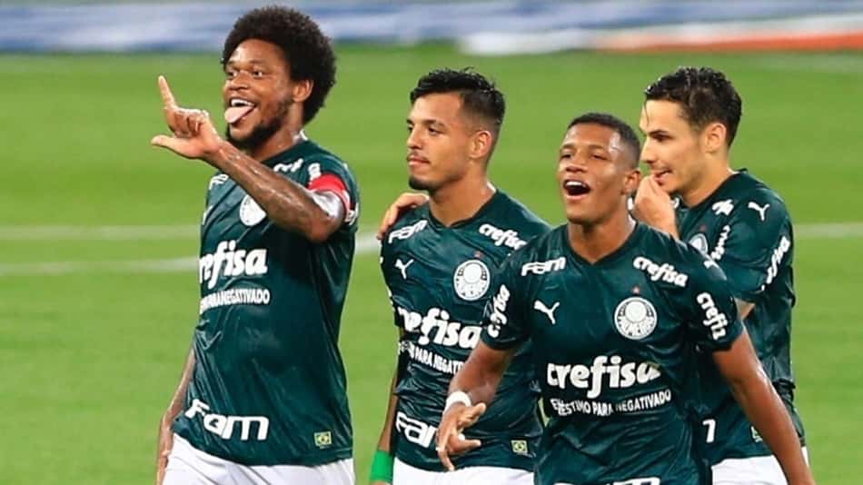 Palmeiras 'atropela' o Corinthians; Flamengo passa fácil pelo Goiás; veja a classificação do Brasileirão