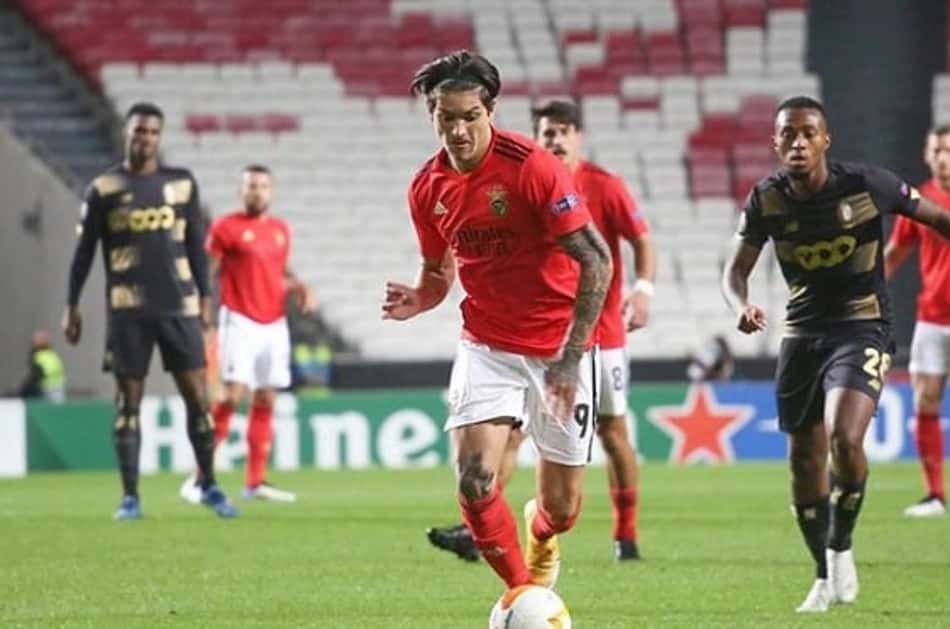 Dortmund prepara investida em uruguaio para substituir Haaland