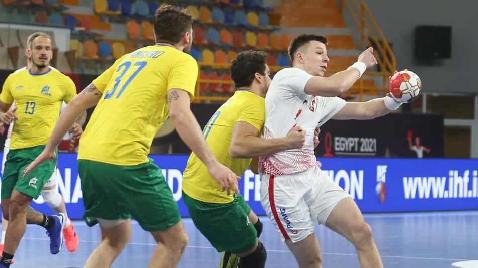 Brasil perde para Polônia, mas avança no Mundial de handebol