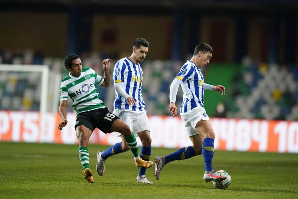 Jovane Cabral vira no último lance da partida, e Sporting vence o Porto na semifinal da Taça da Liga de Portugal